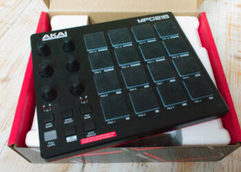AKAI MPD218 Recenze